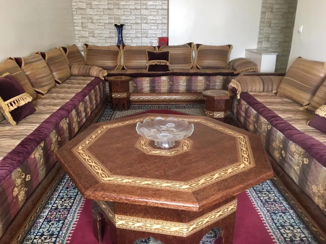 Appartement Spacieux Et Bien Desservi A אגאדיר
